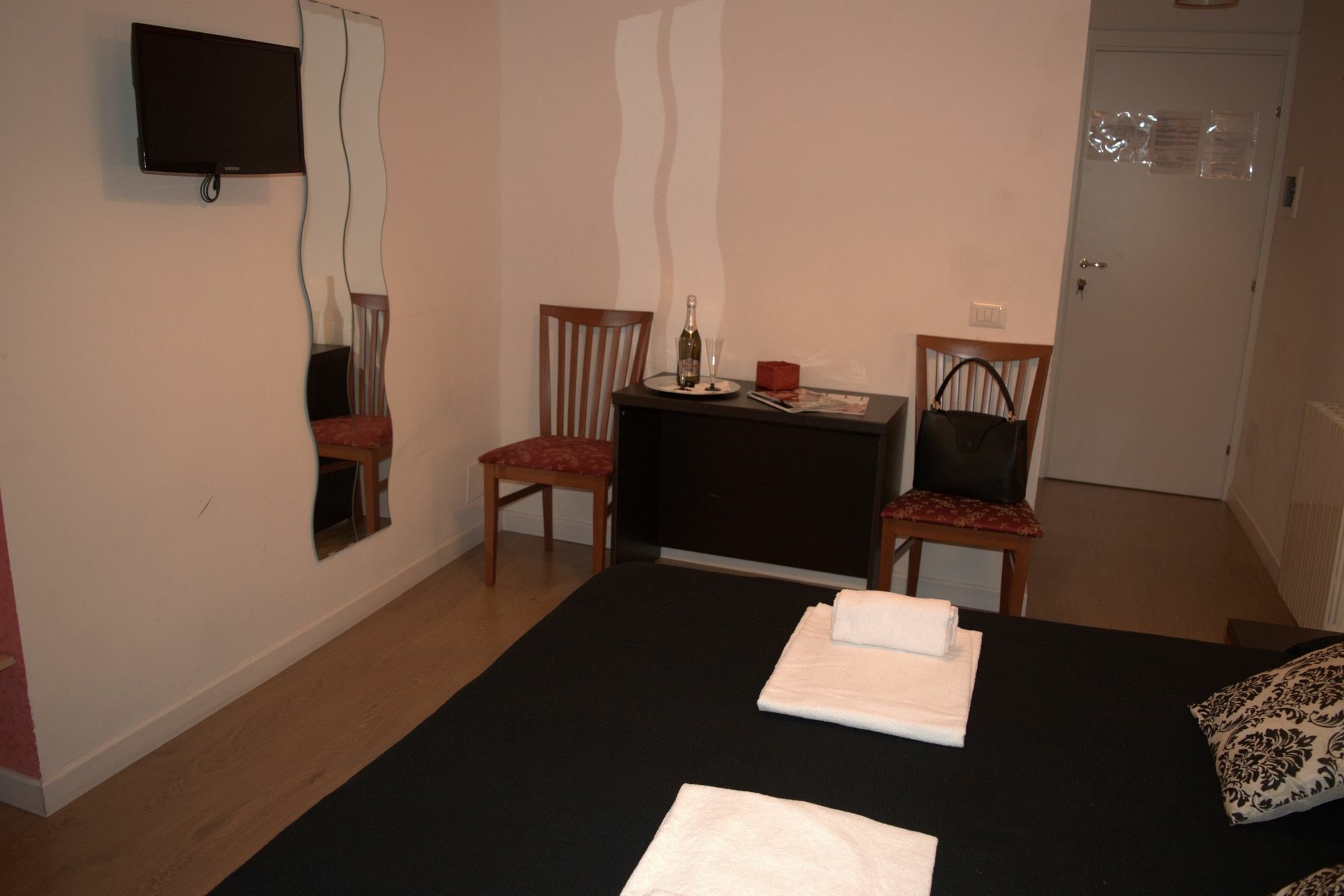 Julius Caesar Home Рим Экстерьер фото